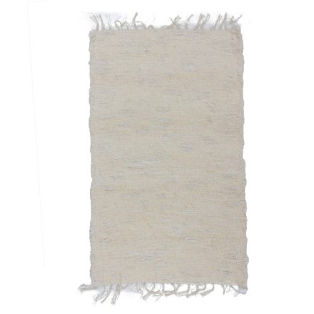 Puszysty dywan beżowy 76x126 miękki dywan szmaciany
