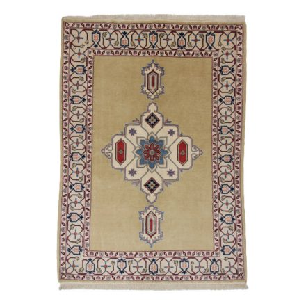 Dywan irański Guchan 140x204 ręcznie tkany tradycyjny perski dywan